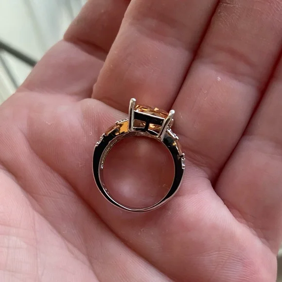 NIB Sterling silver and Morganite ring 💍 - Picture 5 of 9